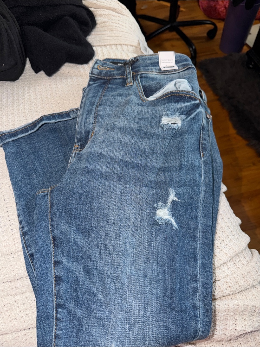 Judy Blue Medium Blue Distressed Straight Leg Jeans